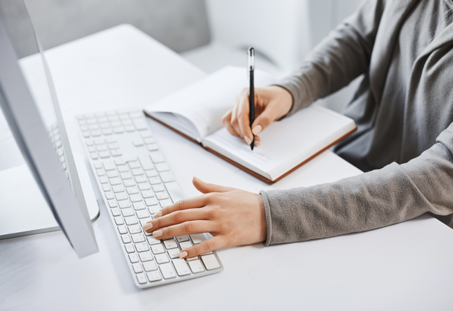 ghostwriter services uk